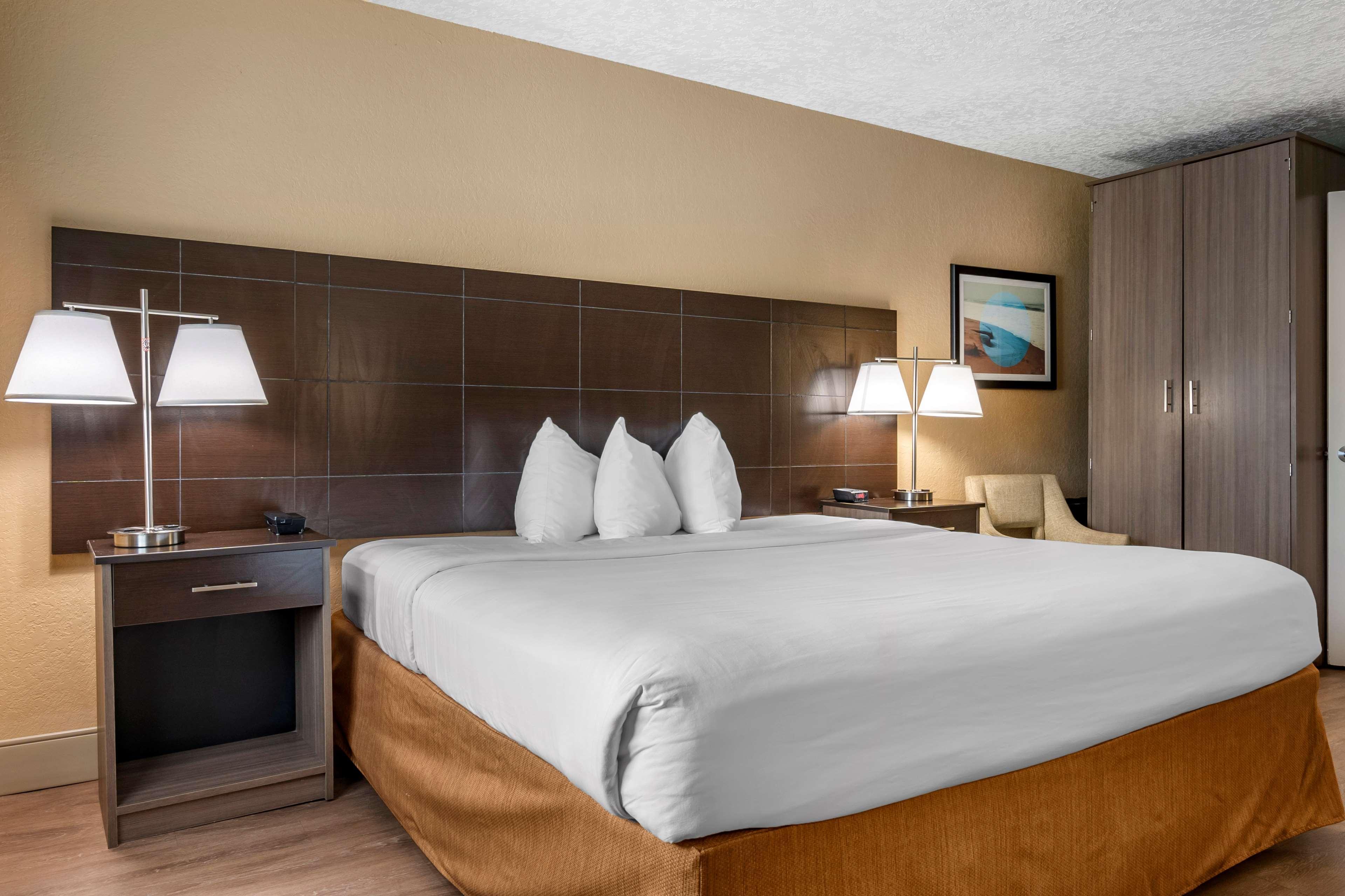 Best Western Space Shuttle Inn Titusville Bagian luar foto
