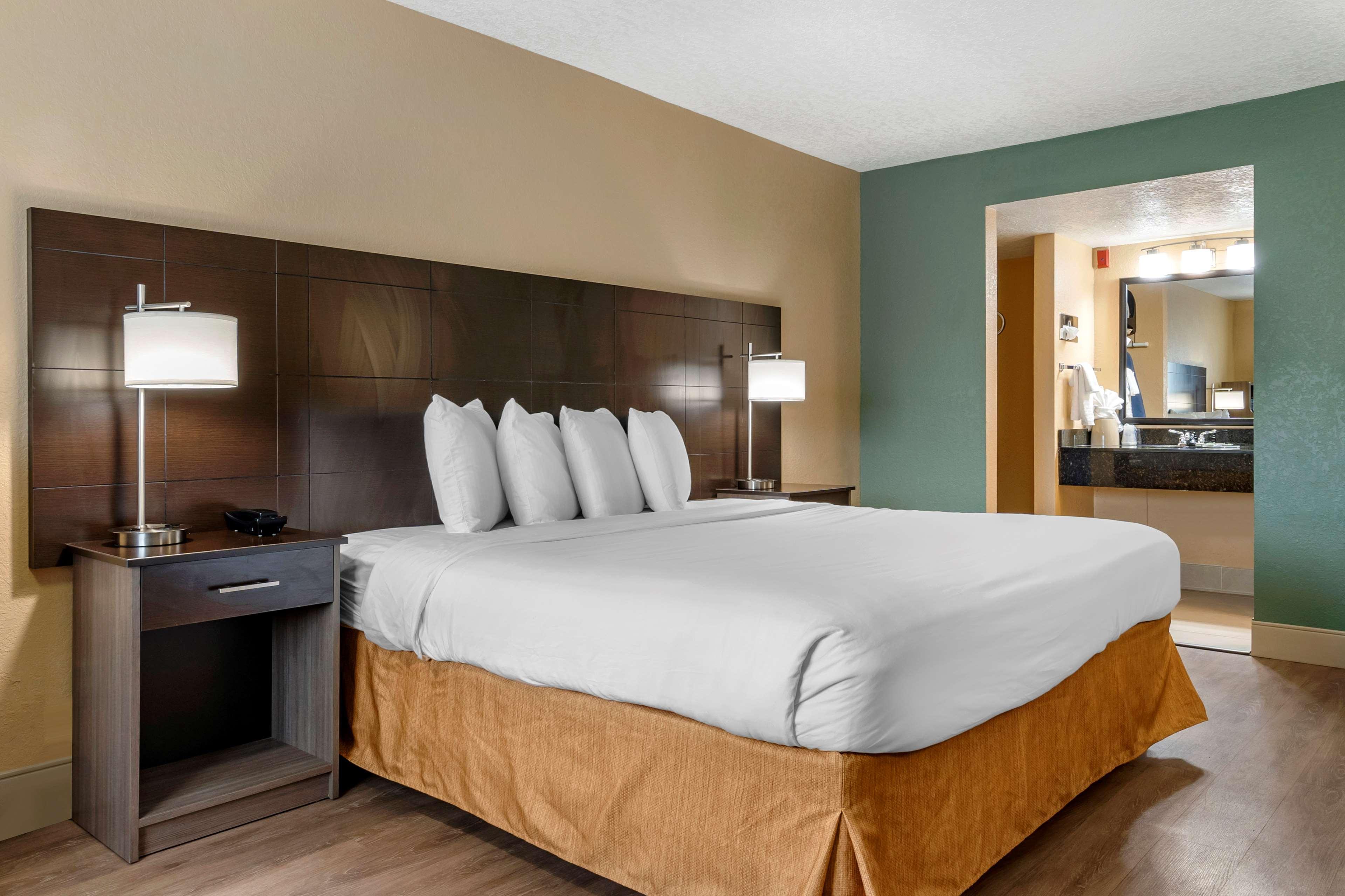 Best Western Space Shuttle Inn Titusville Bagian luar foto